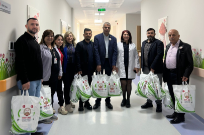 MAR-DAD hastanede yatan çocuklara bayram sürprizi