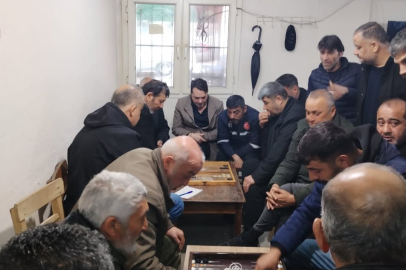 Genç Kürkçüler Derneği’nde 3. Tavla Turnuvasında heyecan doruğa çıktı