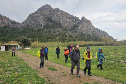 Mersin'de doğaseverler bayram tatilinde Tarihi Kilikya Yolu etaplarını keşfetti
