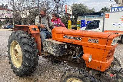 Antalya’da servis krizi: Öğrenciler traktör ve motosikletle okula gidiyor