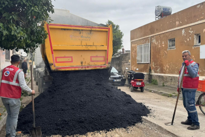 Ceyhan’da yol, kaldırım ve refüjler yenileniyor