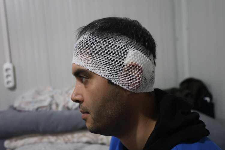 Hatay'da konteyneri delip geçen yorgun mermi uyuyan güvenlik görevlisinin kafasına isabet etti 3