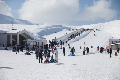 Yedikuyular Kayak Merkezi’nde ziyaretçi sayısı 500 bini aştı
