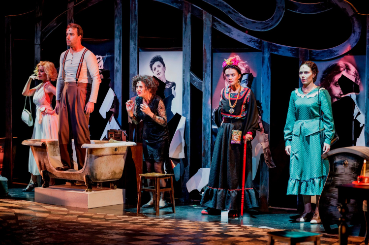 Kültür ve Turizm Bakanlığı Devlet Tiyatroları ve Sabancı Vakfı işbirliğinde organize edilen 25. Devlet Tiyatroları Sabancı Uluslararası Adana Tiyatro Festivali, 27 Mart Dünya Tiyatro Günü'nde başlayacak.