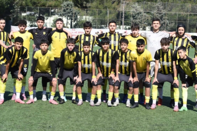 Adana 01 FK altyapısında tarihi başarı: U15 ve U14 takımları Türkiye Finalleri'nde