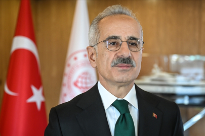 Bakan Uraloğlu, Karadeniz'de saldırıya uğrayan gemiye ilişkin açıklama yaptı