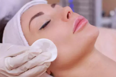 Cildi Bebek Gibi Yapan Maden Suyu Formülü