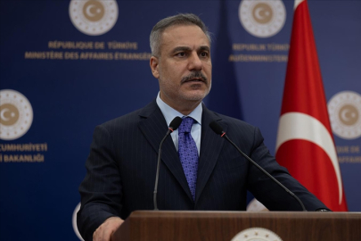 Dışişleri Bakanı Hakan Fidan'dan bölgesel savaşın durdurulması için yoğun telefon diplomasisi