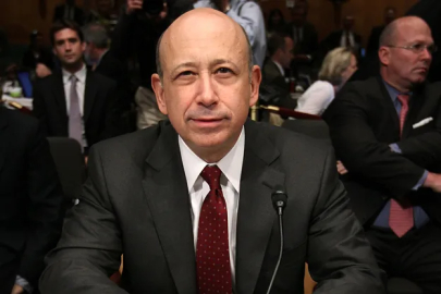 Goldman Sachs'ın eski CEO'su Lloyd Blankfein özel piyasalardaki değerleme risklerine karşı uyardı
