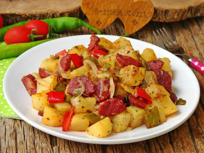 Patatesli Sucuk Sote Tarifi