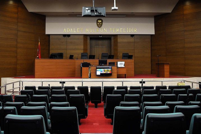 İmamoğlu davasında sahte basın kartıyla duruşmaya giren şahıs tutuklandı