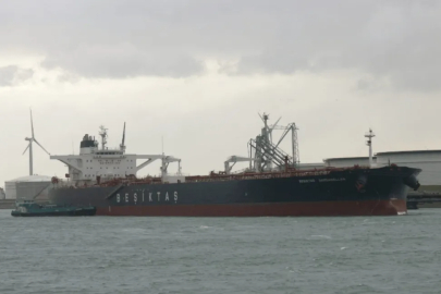 İstanbul Boğazı açıklarında gemide patlama: İHA tankeri vurdu