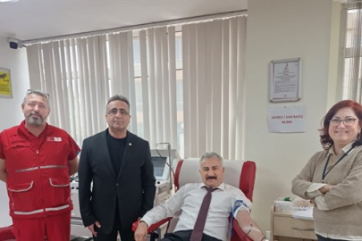 Manisa İl Emniyet Müdürü Fahri Aktaş, Adana'da başlattığı kan bağışı geleneğini 23. kez sürdürdü