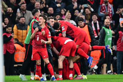 Türkiye Romanya karşısında nefes kesti, final kapısını araladı: 1-0