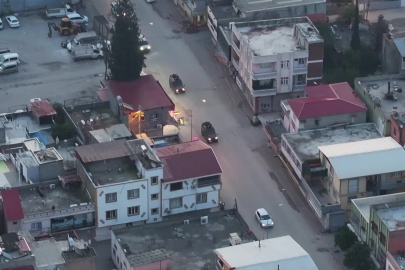 Adana'da uyuşturucu satıcılarına şafak operasyonu: 15 gözaltı