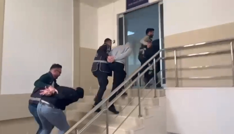 Antakya'da şantiyeden kablo çalan 3 şüpheli yakalandı 2