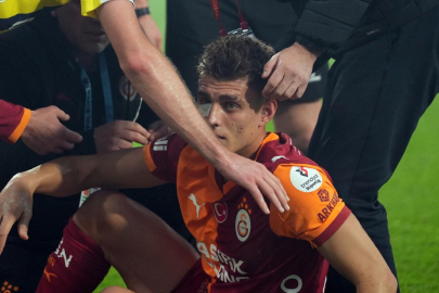 Fenerbahçe-Galatasaray derbisinde sahaya yabancı madde atan sanığın yargılanmasına devam edildi