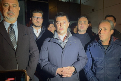 Marmaris Belediyesi’ne gece yarısı polis baskını