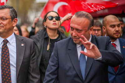 Uşak Belediye Başkanı Özkan Yalım hangi partiden?