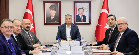 Adana sağlıkta üs oluyor