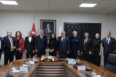 Bakan Bolat, Tesisat ve İnşaat Malzemecileri Derneği yönetimini kabul etti