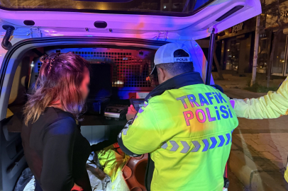 Alkollü yakalanan aday sürücünün ehliyeti iptal edildi: "Beni çekmeyin avukatım" diyerek kendini savundu