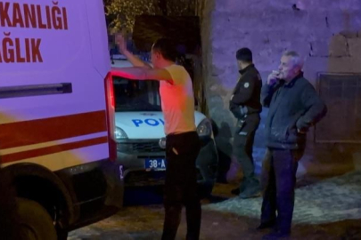 Melikgazi’de bıçaklanan şahıs ambulansa binerken tütün yaktı