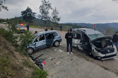 Osmaniye’de iki araç çarpıştı: 6 Yaralı