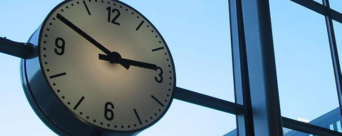 Şu an saat kaç, Türkiye'de saatler ileri mi alındı? || 29 Mart 2026 Pazar saatler değişti mi, telefonlar neden otomatik güncellendi?