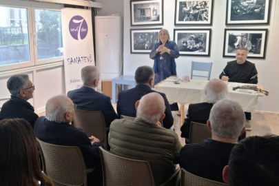 Yazar Zehra Güngör Adana'da okurlarıyla bir araya geldi