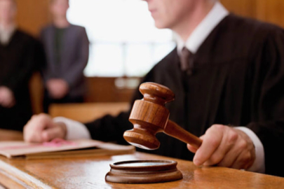 Adana'da evinde uyuşturucu satarken yakalanan sanığa 10 yıl 5 ay hapis hapis cezası