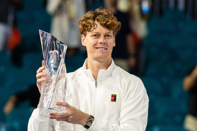 İtalyan tenisçi Jannik Sinner, Miami Açık'ta şampiyon oldu