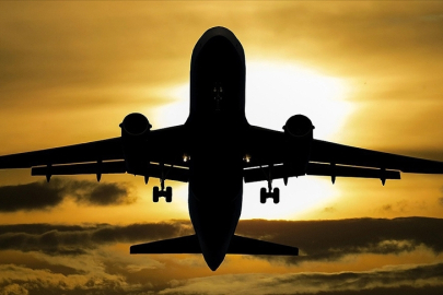 Yakıt fiyatlarının artmasının uçak biletlerini ve sefer sayılarını etkileyeceği uyarısı