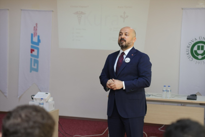 Adana İl Sağlık Müdürü Halil Nacar DABKAF'26 kapsamında gençlerle buluştu