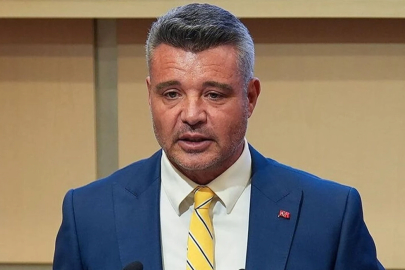 Fenerbahçe Başkanı Sadettin Saran trafik kazası geçirdi