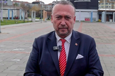 ÖZKAN YALIM KİMDİR? UŞAK BELEDİYE BAŞKANI ÖZKAN YALIM EVLİ Mİ, KAÇ ÇOCUĞU VAR, MALVARLIĞINA NE OLDU?