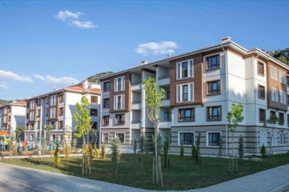 TOKİ PEŞİNAT NE ZAMAN ÖDENİR 2026? TOKİ TAKSİTLERİ NE ZAMAN BAŞLAR? 1+1, 2+1 ÖDEME PLANI TABLOSU