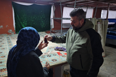 Zonguldak’ta halı arasından çıkan altın sahibine ulaştı