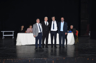 Adana Kahveciler Esnaf Odası Başkanı Tuncay Eskindağ güven tazeledi