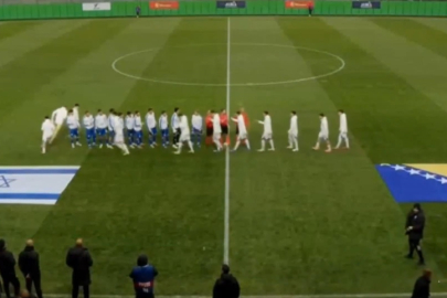 İsrailli futbolcuların eli havada kaldı