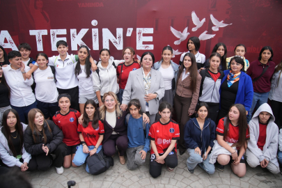 Adana’da yüzlerce vatandaş Oya Tekin için adalet çağrısında bulundu