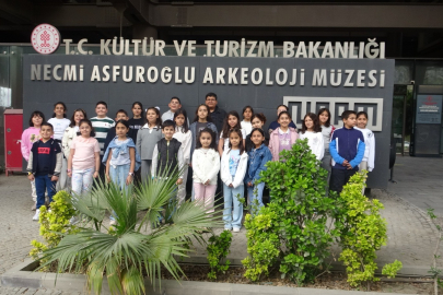 Gazella Gazella Çocuk Korosu üyeleri Antakya'nın tarihi mekanlarını keşfetti