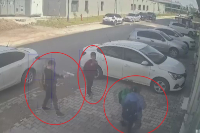 Hatay'da ellerindeki oyuncak silahla 11 yaşındaki çocuğun önünü kesen 3 akranı para istedi