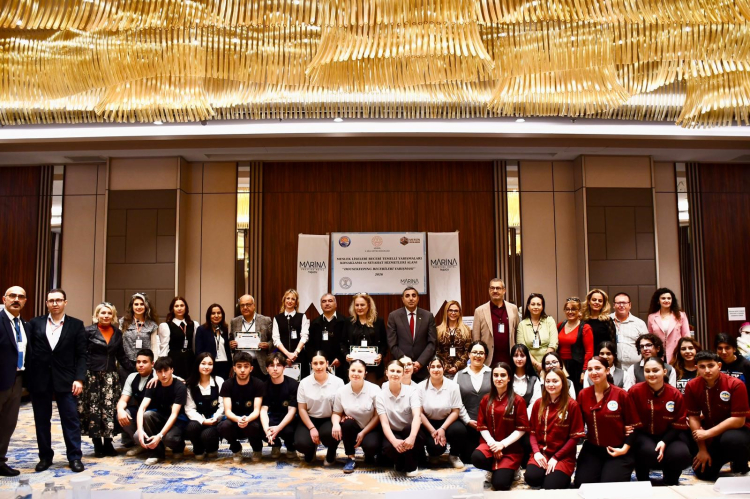 Mersin'de turizm elçileri yarıştı 'En İyi Kat Hizmetleri' için hünerlerini sergilediler 2