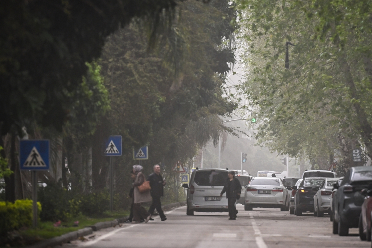 MERSİN'İN BİRÇOK İLÇESİNDE PUSLU HAVA HAKİM