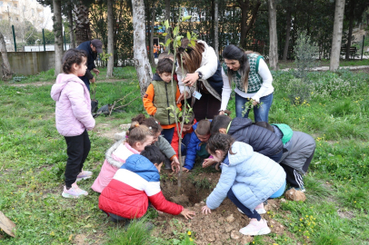 Hatay Büyükşehir Belediyesinden çocuklara uygulamalı çevre eğitimi