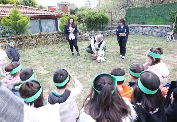 Hatay Büyükşehir Belediyesinden çocuklara uygulamalı çevre eğitimi 3