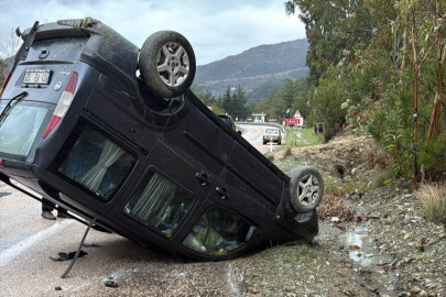 Kozan'da kontrolden çıkan hafif ticari araç takla attı: 1 yaralı