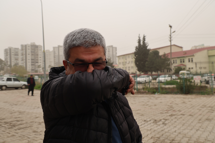 Kozan'da sağanak yağışla beraber gökyüzünden çamur yağdı 3