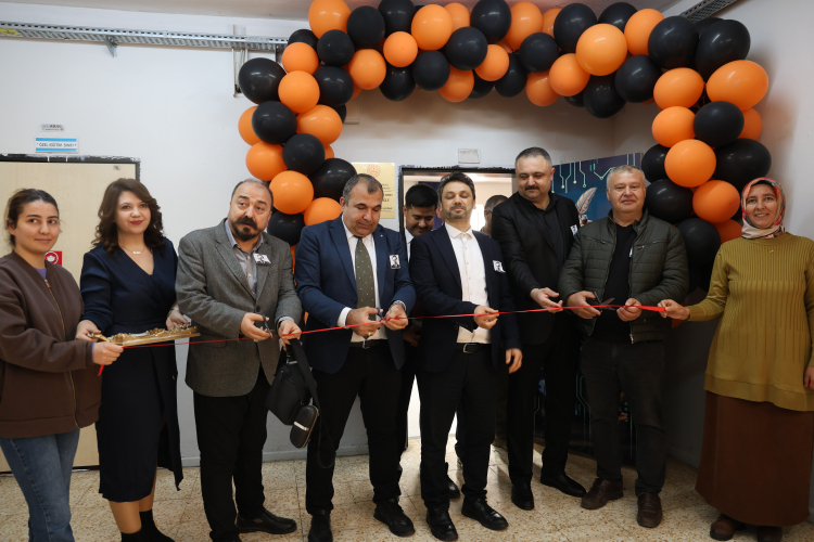 Kozanlı bilim insanı Prof. Dr. Remzi Oğuz Arık vefatının yıl dönümünde isminin verildiği okulda anıldı 2